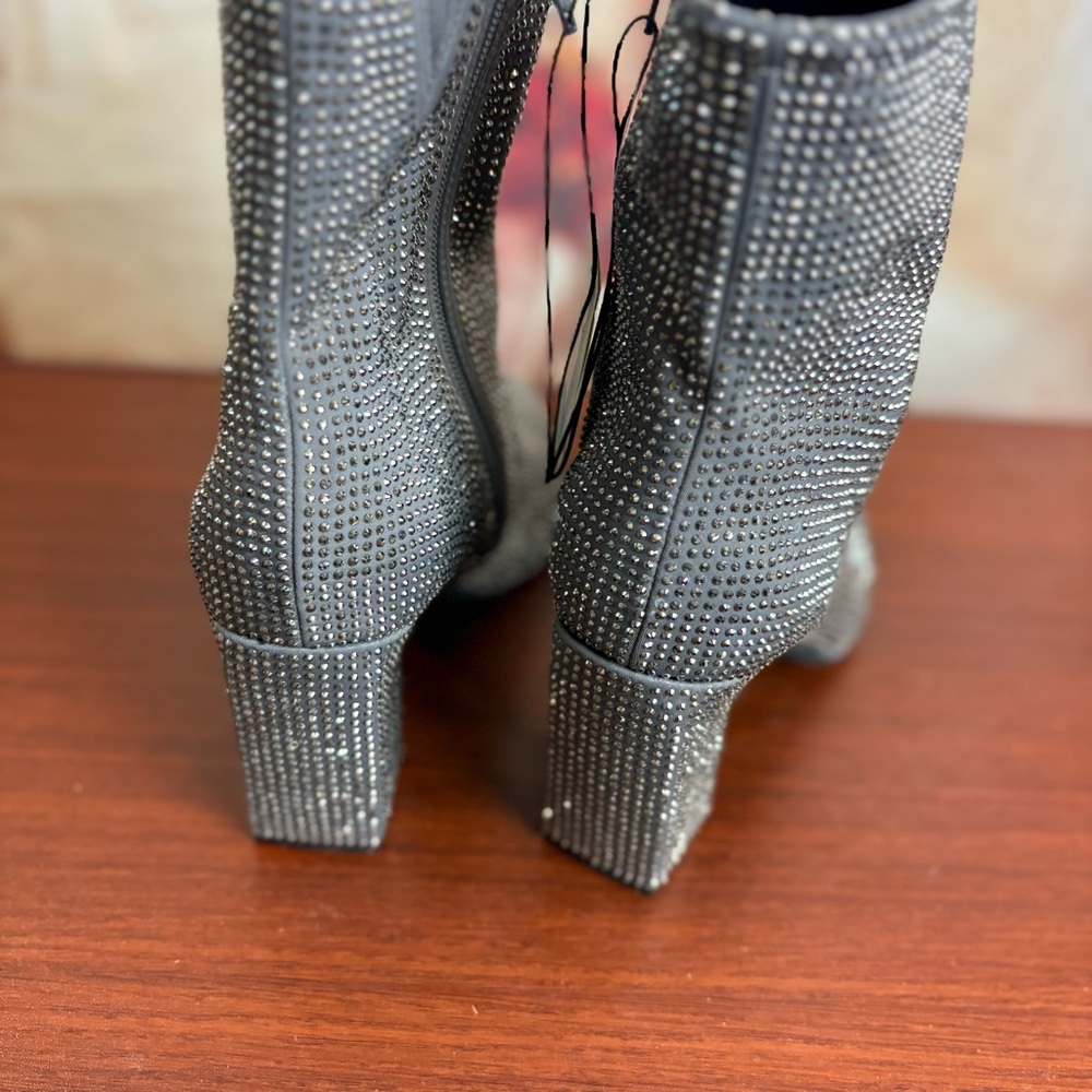 NEW A New Day Women's Gray beaded Ankle Boots - Picture 7 of 12